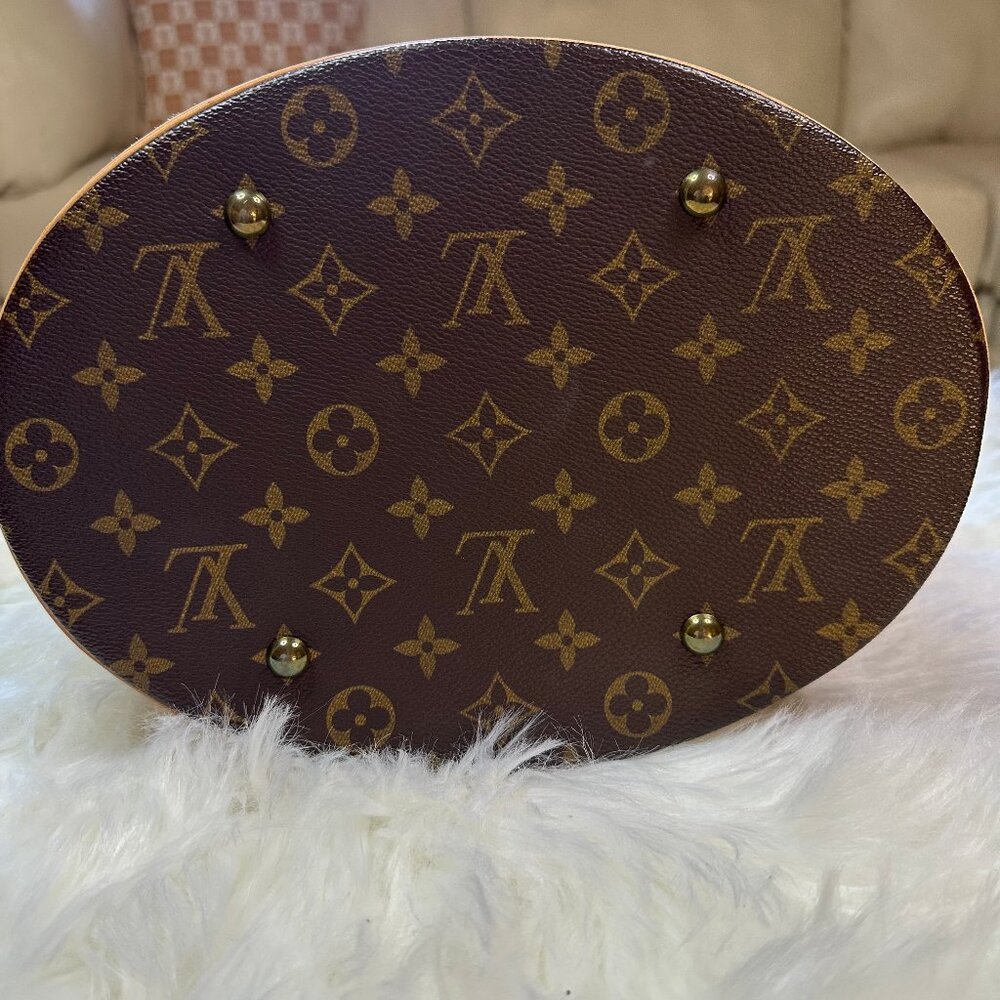 Louis Vuitton Monogram Bucket GM Tote Bag With COA and Dusty - Picture 9 of 14